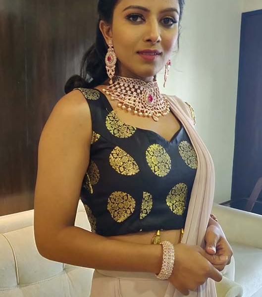 Nude Dhoti Saree - Fashion Brand & Designer Priti Sahni 4