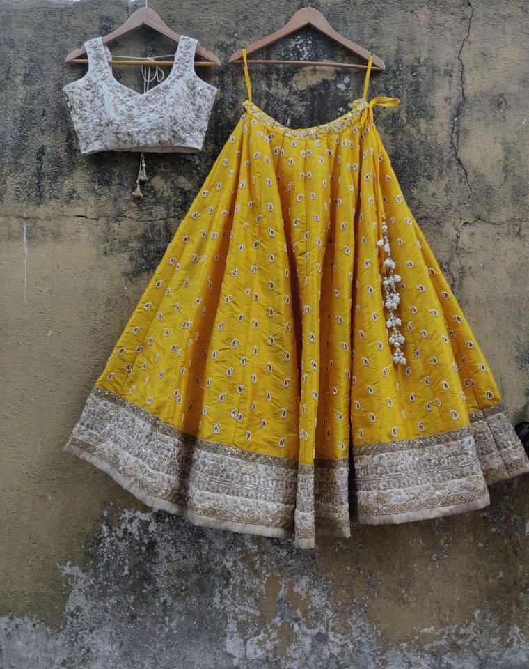 Yellow and Ivory Lehenga - Fashion Brand & Designer Priti Sahni 8
