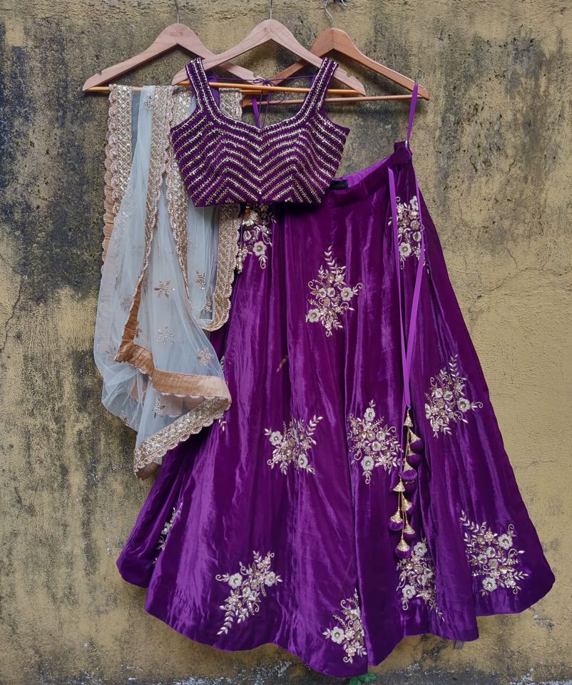 Purple Velvet Lehenga Set with Ivory Dupatta - Fashion Brand & Designer Priti Sahni 2