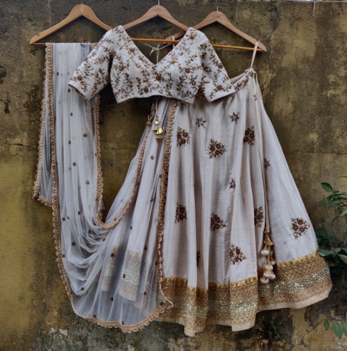 Ivory Bridal Lehenga Set with Antique Work Black Friday 2023