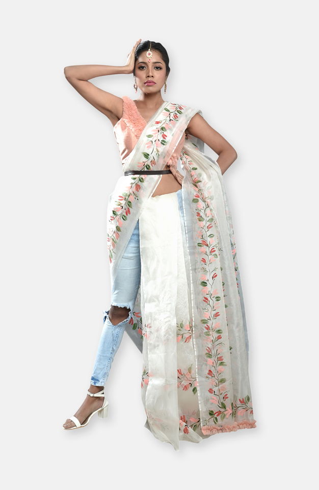 Ivory Hand Painted Saree with Peach Blouse - Fashion Brand & Designer Priti Sahni 3