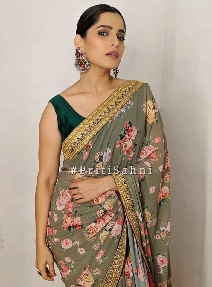 Celebrities Priya Bapat 2 Celebrity Fashion Designer and Brand Priti Sahni - Celebrities