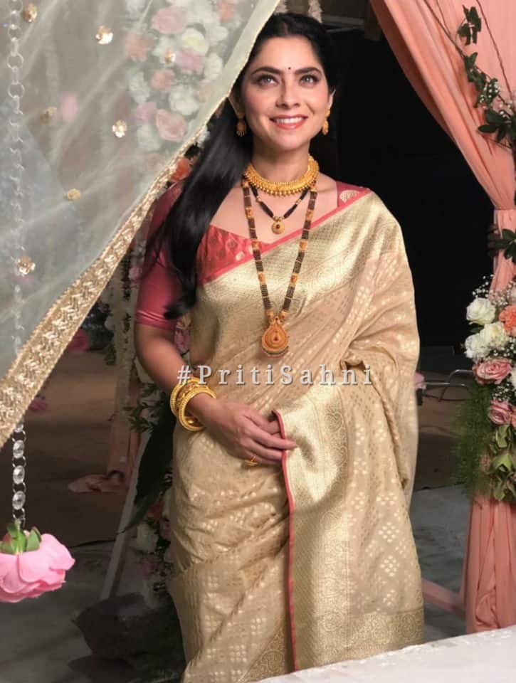 Celebrities Sonalee Kulkarni Celebrity Fashion Designer and Brand Priti Sahni - Celebrities