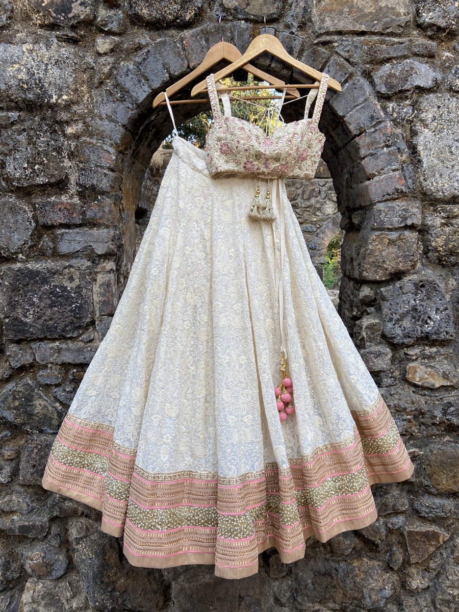 Lucknowi Lehenga Paired With Complimenting Sequenced Work Peach Stole -  Soniya G