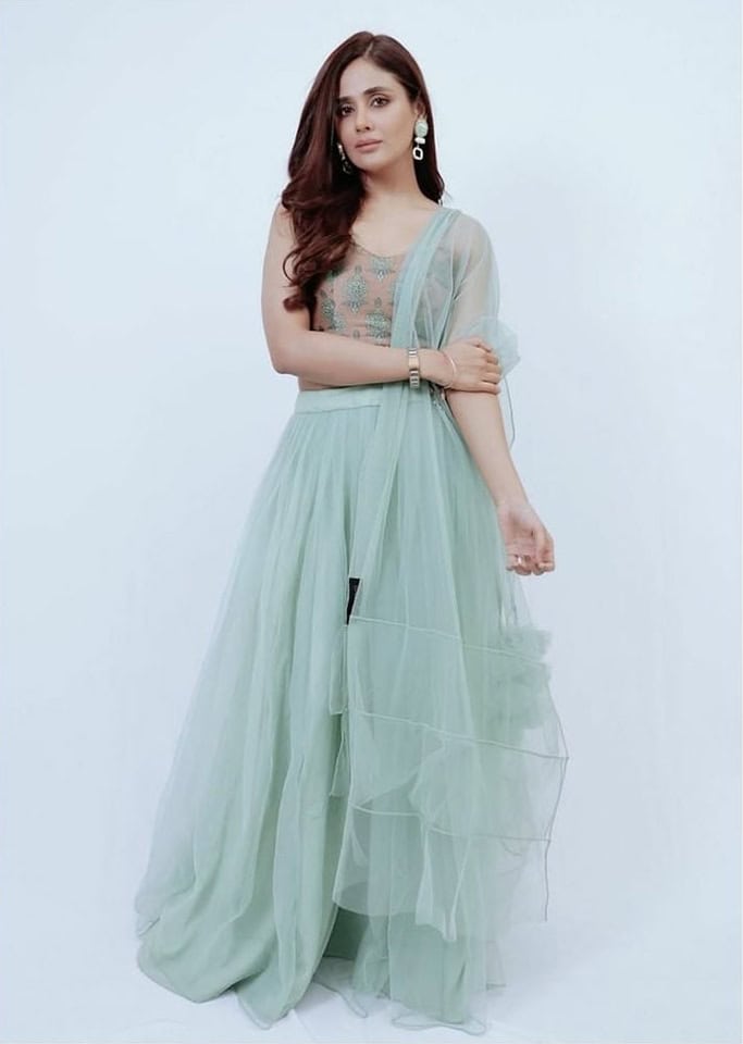 Parul Yadav - Celebrity - Top Fashion Brand and Designer Priti Sahni